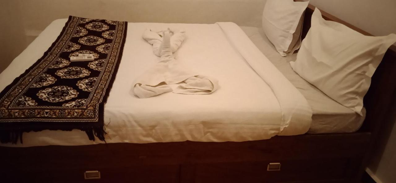 French Rivera Guest House Pondicherry Exterior foto